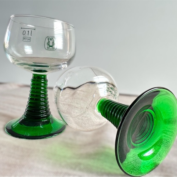 2 Vintage German GWF Franken Goblets With Green Beehive Stem - Rare Find - Picture 2 of 4